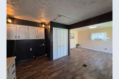 251 N Beverly Avenue, Youngstown, OH 44515 - Photo 10