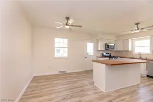 5258 Main Ave, North Ridgeville, OH 44039 - Photo 12