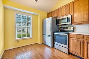 4417 Dalbury Ave NE, Canton, OH 44714 - Photo 8