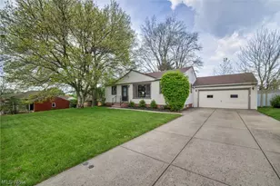 11908 Glamer Ave, Parma, OH 44130 - Photo 4