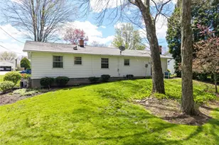 2357 Woodpark Rd, Akron, OH 44333 - Photo 6