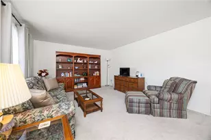 2357 Woodpark Rd, Akron, OH 44333 - Photo 10