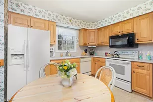 2357 Woodpark Rd, Akron, OH 44333 - Photo 14