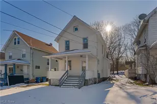 306 Maplewood Ave, Struthers, OH 44471 - Photo 2