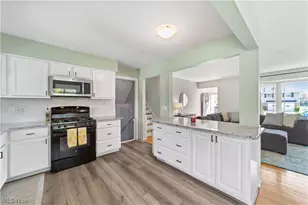 4040 W 213th St, Fairview Park, OH 44126 - Photo 10