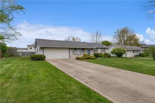 4576 Alderwood Dr, Canfield, OH 44406 - Photo 2