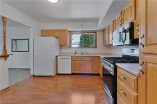 4576 Alderwood Dr, Canfield, OH 44406 - Photo 8