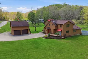 4324 Deerwalk Hwy, Waverly, WV 26184 - Photo 2