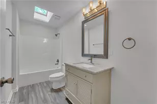 23219 Bennington Hamlet Cir, Euclid, OH 44123 - Photo 12