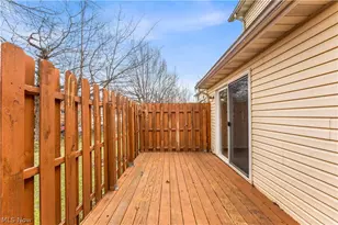 23219 Bennington Hamlet Cir, Euclid, OH 44123 - Photo 28