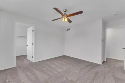 23219 Bennington Hamlet Circle, Euclid, OH 44123 - Photo 14