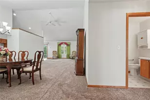445 E Reserve Dr, Cuyahoga Falls, OH 44223 - Photo 10