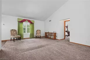 445 E Reserve Dr, Cuyahoga Falls, OH 44223 - Photo 4