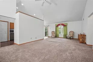 445 E Reserve Dr, Cuyahoga Falls, OH 44223 - Photo 2