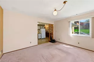 8230 Reed Ave, Garfield Heights, OH 44125 - Photo 6