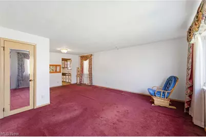8230 Reed Avenue, Garfield Heights, OH 44125 - Photo 12