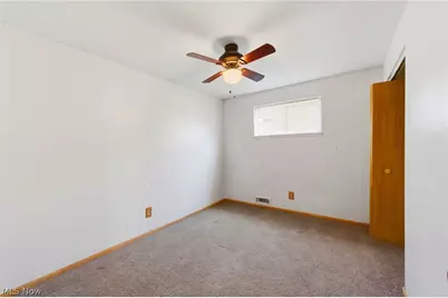 8230 Reed Avenue, Garfield Heights, OH 44125 - Photo 36