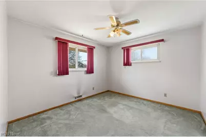 8230 Reed Avenue, Garfield Heights, OH 44125 - Photo 14