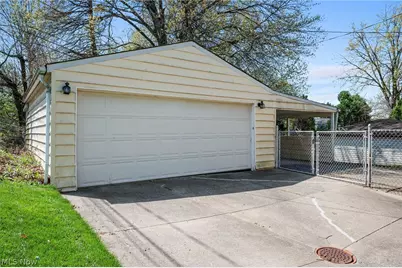 8230 Reed Avenue, Garfield Heights, OH 44125 - Photo 46