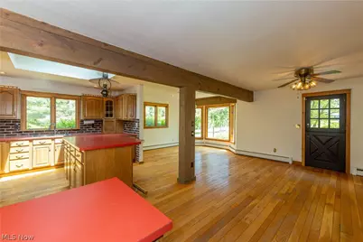 7969 Dines Road, Russell, OH 44072 - Photo 8