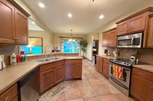 611 Parkdale Dr, Dover, OH 44622 - Photo 8