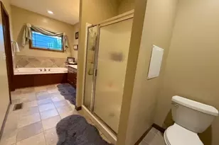 611 Parkdale Dr, Dover, OH 44622 - Photo 16