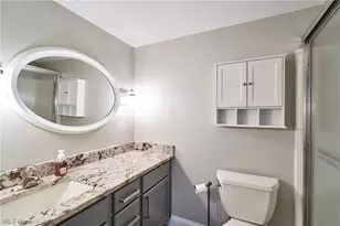 874 Hampton Ridge Dr, Akron, OH 44313 - Photo 20