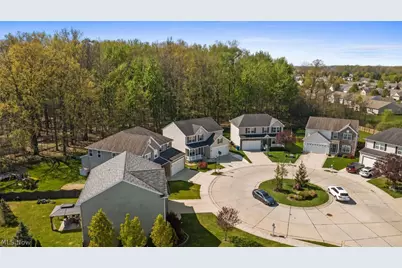 38410 Loman Court, North Ridgeville, OH 44039 - Photo 2