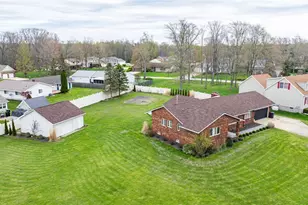 1584 Hemlock Dr, Ashtabula, OH 44004 - Photo 2