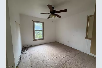 23340 Williams Avenue, Euclid, OH 44123 - Photo 22