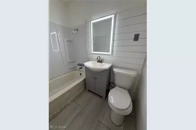 23340 Williams Avenue, Euclid, OH 44123 - Photo 18
