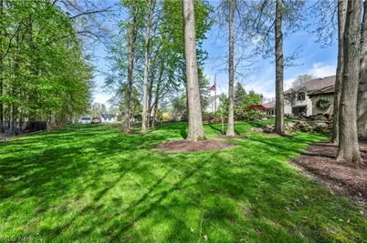 3640 Parson Pond Circle, Westlake, OH 44145 - Photo 12