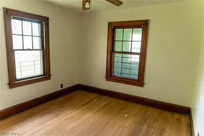 557 Sunshine Avenue, Youngstown, OH 44505 - Photo 22