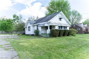 557 Sunshine Ave, Youngstown, OH 44505 - Photo 4