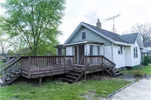 557 Sunshine Ave, Youngstown, OH 44505 - Photo 8