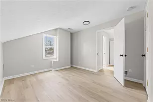 27182 Oriole Ave, Euclid, OH 44132 - Photo 18