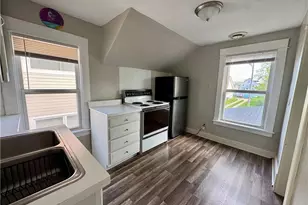 423 7th St, Fairport Harbor, OH 44077 - Photo 16