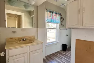 423 7th St, Fairport Harbor, OH 44077 - Photo 18