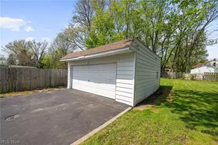 4521 Telhurst Rd, South Euclid, OH 44121 - Photo 30