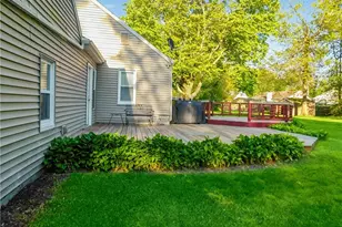 774 Eastwood St, Geneva, OH 44041 - Photo 2