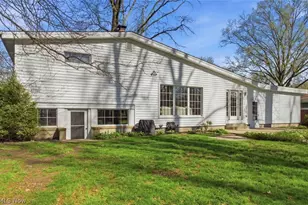 6972 Ronjoy Pl, Youngstown, OH 44512 - Photo 22