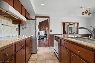 1291 N Revere Rd, Akron, OH 44333 - Photo 10