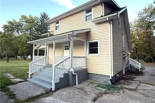 3687 Franklin Ave, Hubbard, OH 44425 - Photo 4