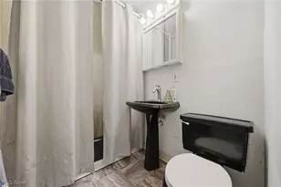 1712 Girard St, Akron, OH 44301 - Photo 10