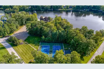 17571 Merry Oaks Trail, Chagrin Falls, OH 44023 - Photo 44