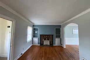 10305 S Highland Ave, Garfield Heights, OH 44125 - Photo 6