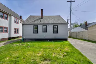 11109 Langton Ave, Garfield Heights, OH 44125 - Photo 24