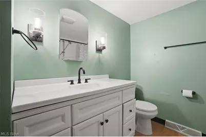 164 Bridge Street, Conneaut, OH 44030 - Photo 6