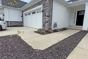 2834 Riviera Dr, Fairlawn, OH 44333 - Photo 2