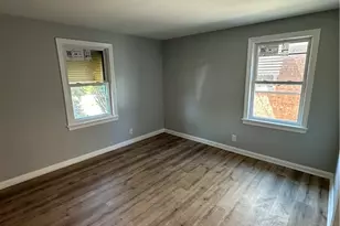 18413 Waterbury Ave, Maple Heights, OH 44137 - Photo 4